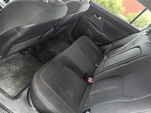 Kia Sportage 6 of 9