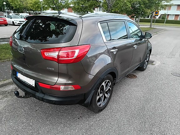 Kia Sportage 2 of 9
