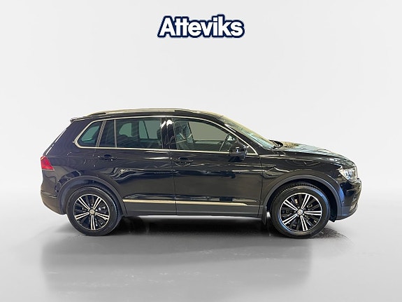 Volkswagen Tiguan 2 of 5