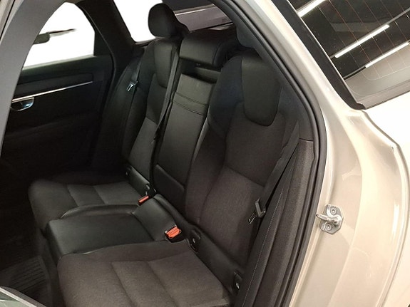 Volvo V90 18 of 19