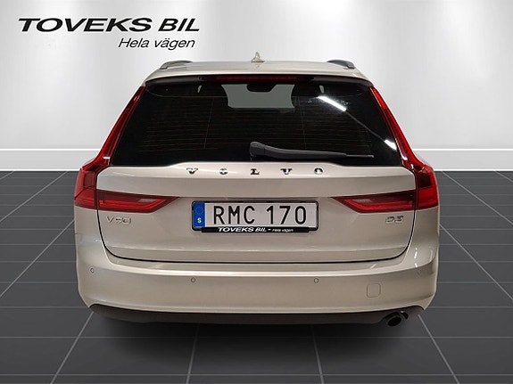 Volvo V90 4 of 19