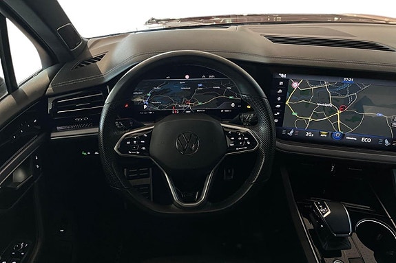 Volkswagen Touareg 12 of 27