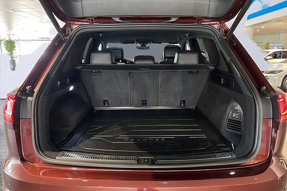 Volkswagen Touareg 24 of 27