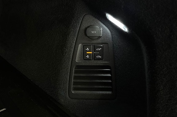 Volkswagen Touareg 25 of 27