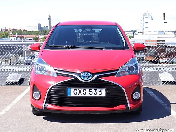 Toyota Yaris 17 of 17
