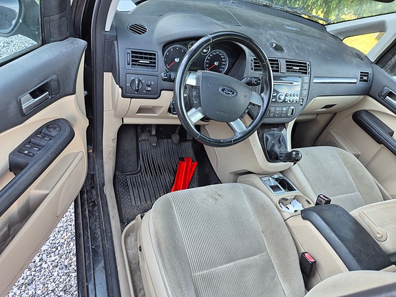 Ford Focus C-MAX 2 of 3