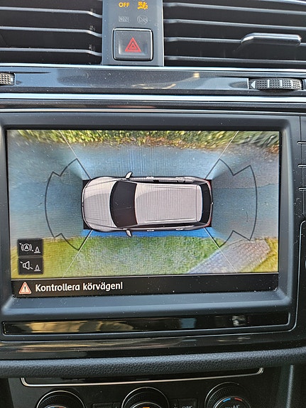 Volkswagen Tiguan 23 of 26