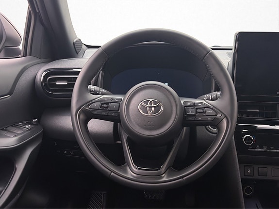 Toyota Yaris Cross 14 of 30