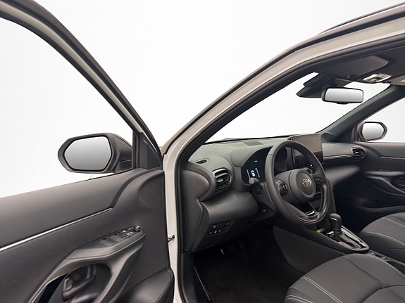 Toyota Yaris Cross 11 of 30