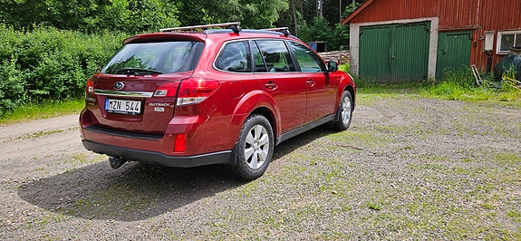 Subaru Outback 4 of 5