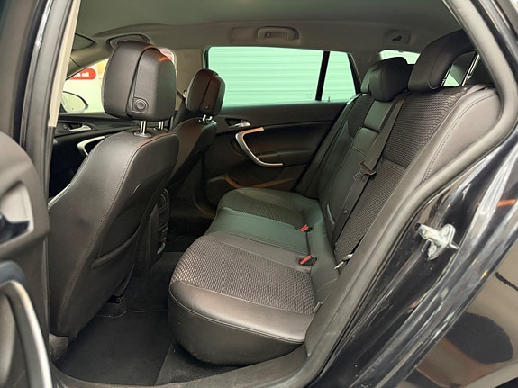 Opel Insignia 14 of 30