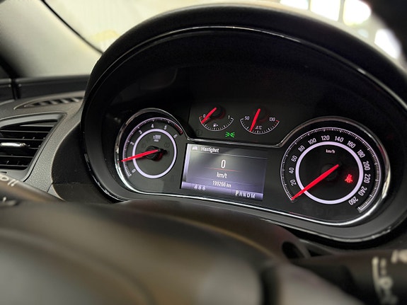 Opel Insignia 30 of 30