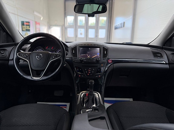 Opel Insignia 24 of 30