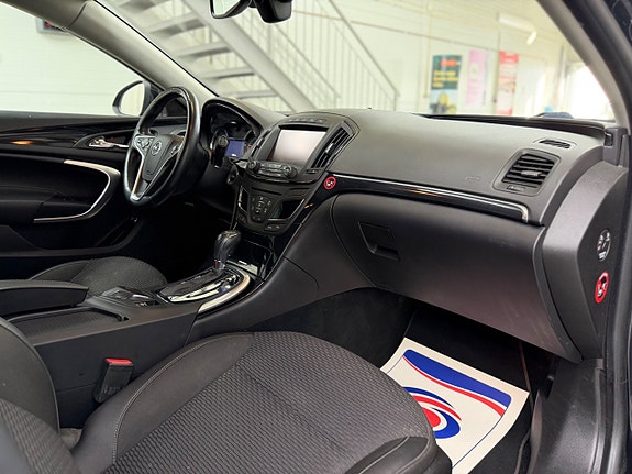 Opel Insignia 18 of 30