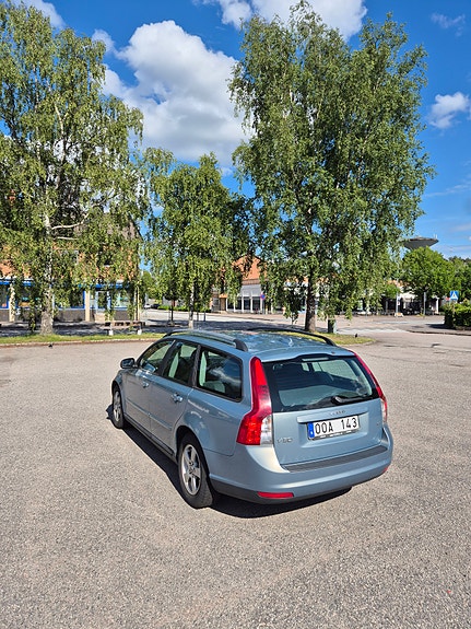 Volvo V50 2 of 3