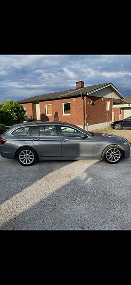 BMW 520d 4 of 5