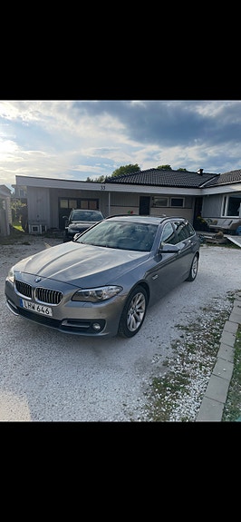 BMW 520d 3 of 5