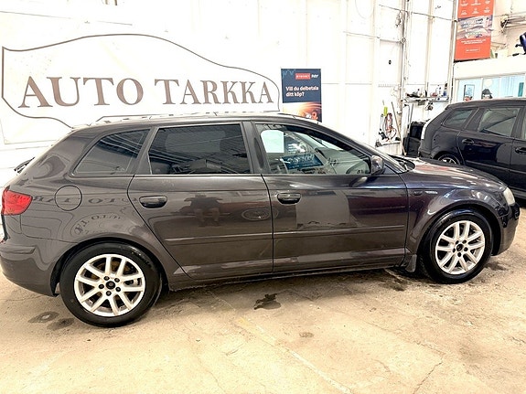 Audi A3 4 of 5