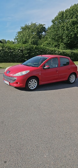 Peugeot 206+ 2 of 4