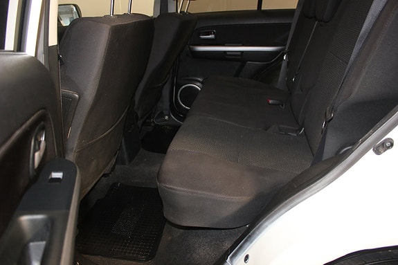 Suzuki Grand Vitara 10 of 18