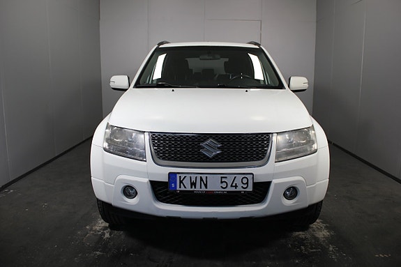 Suzuki Grand Vitara 5 of 18