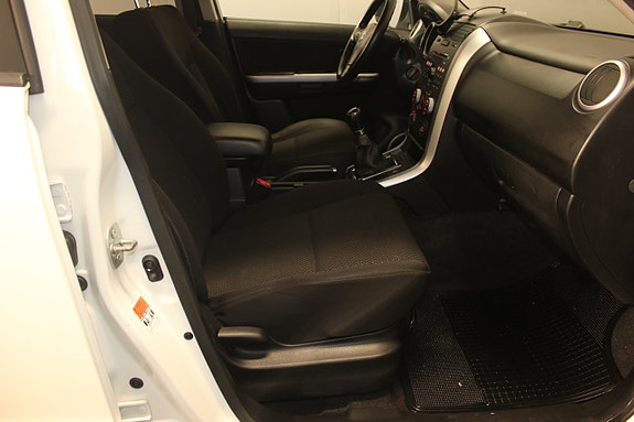 Suzuki Grand Vitara 9 of 18