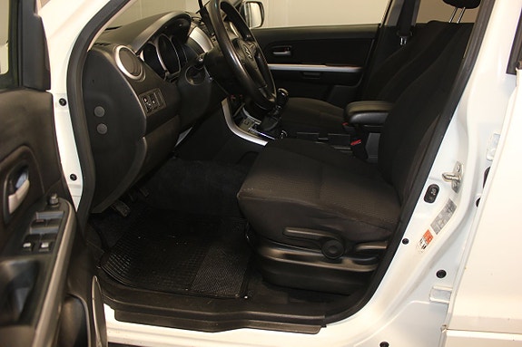 Suzuki Grand Vitara 8 of 18