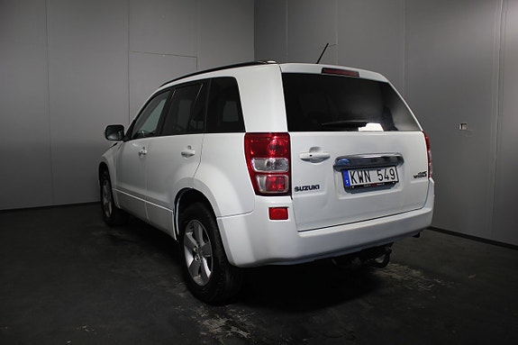 Suzuki Grand Vitara 3 of 18