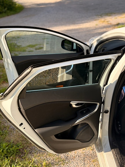 Volvo V40 14 of 24