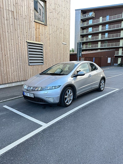 Honda Civic 2 of 5