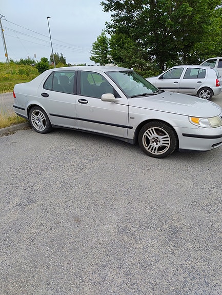 Saab 9-5 3 of 3