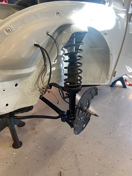 Volkswagen 1303 3 of 5