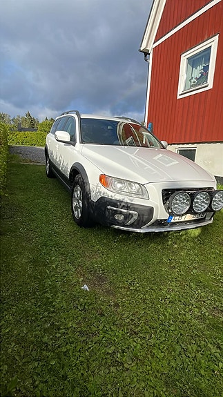 Volvo XC70 3 of 5