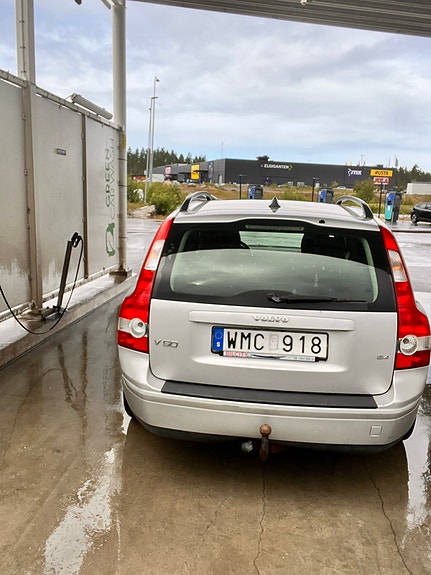 Volvo V50 2 of 4