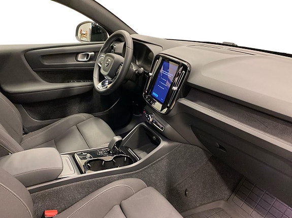 Volvo C40 4 of 5