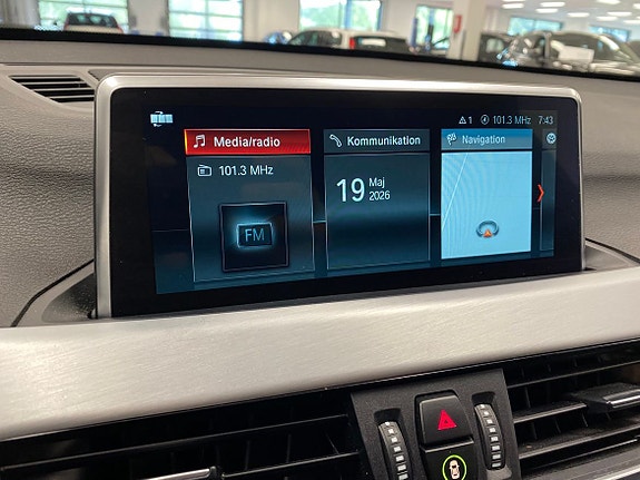 BMW X1 20 of 23