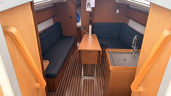Bavaria 33 Cruiser -2013 5 of 5