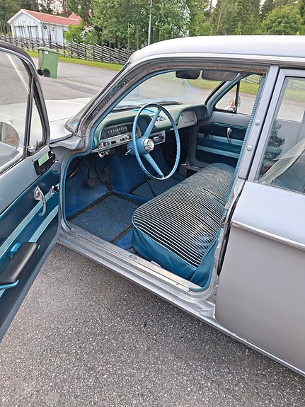 Chevrolet Corvair 2 of 2