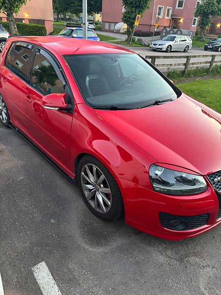 Volkswagen Golf V 4 of 10