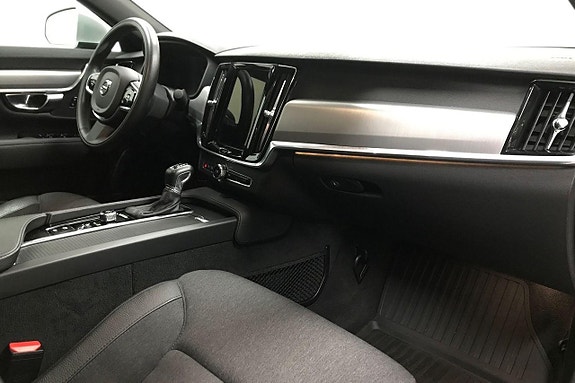 Volvo S90 15 of 30