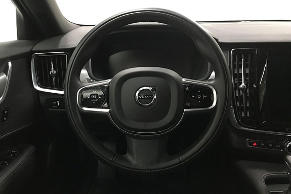 Volvo S90 16 of 30