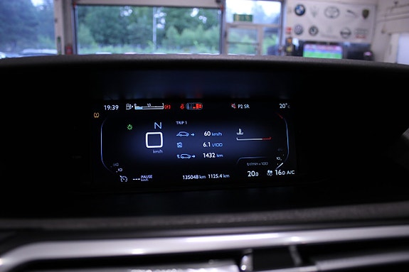 Citroen Grand C4 Picasso 21 of 29