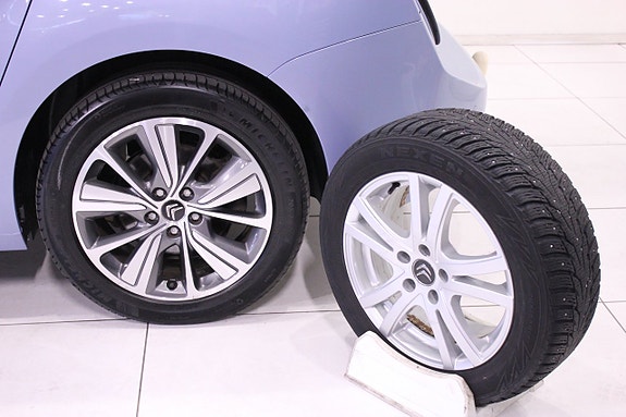 Citroen Grand C4 Picasso 24 of 29