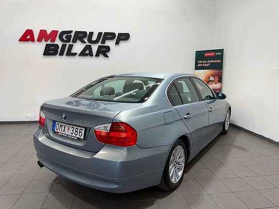 BMW 325i 5 of 5