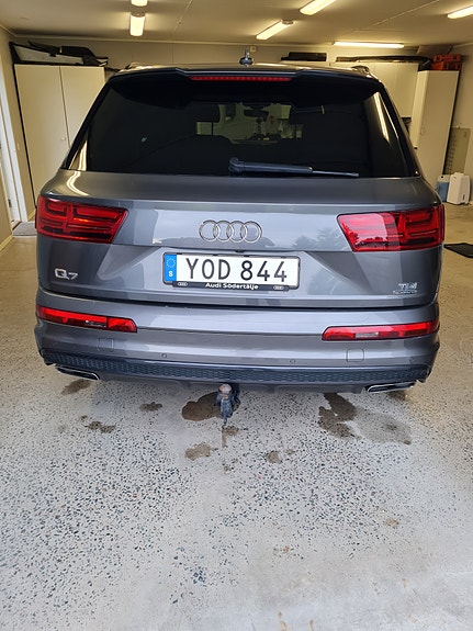 Audi Q7 3 of 3
