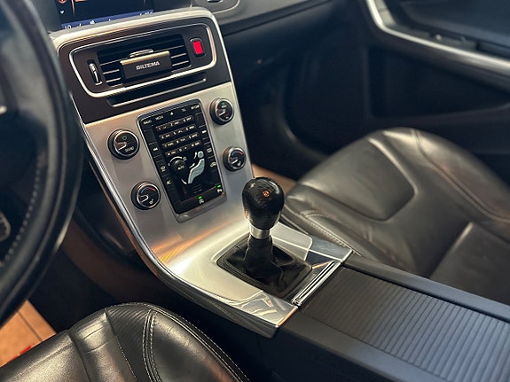 Volvo V60 15 of 22