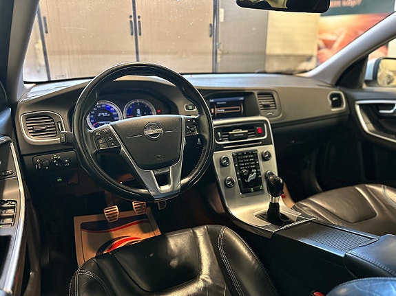 Volvo V60 14 of 22