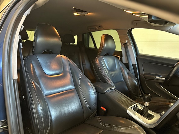 Volvo V60 12 of 22
