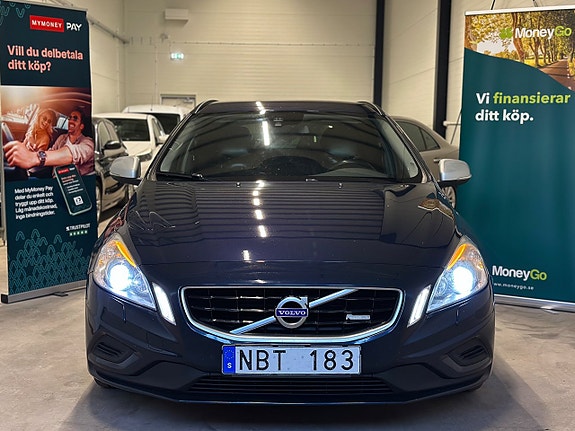 Volvo V60 2 of 22