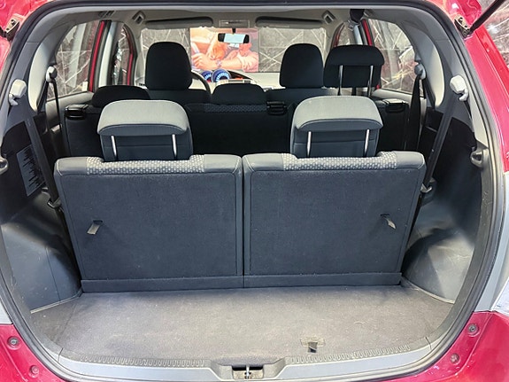 Toyota Verso 21 of 21